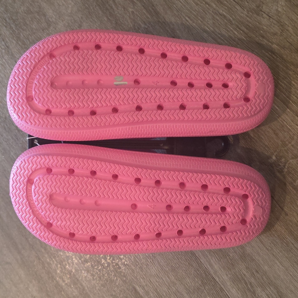 NWT Nautica Vibrant Pink Slide Sandals - Picture 2 of 3